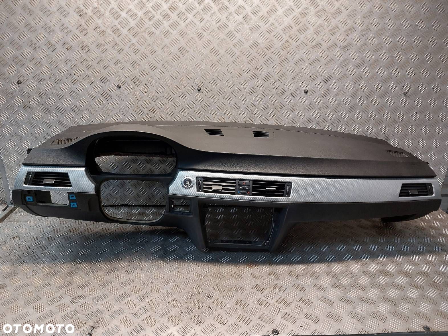 KOKPIT DESKA ROZDZIELCZA BMW E90 320 2006R - 1
