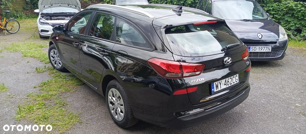 Hyundai i30 1.5 DPI Classic + - 4