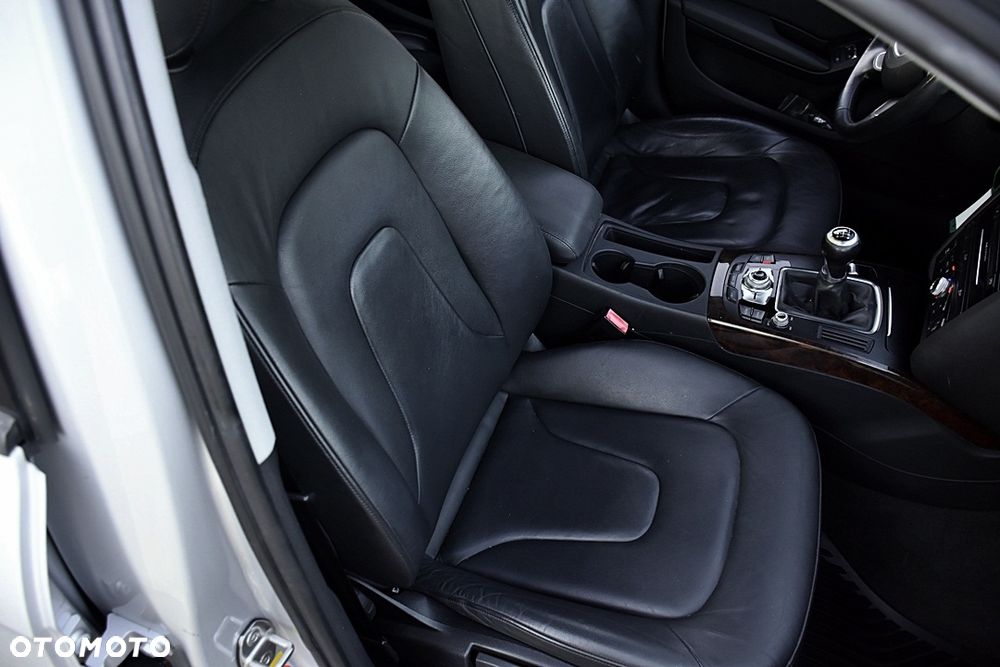 Audi A4 Limousine 1.8 TFSI quattro Attraction - 35