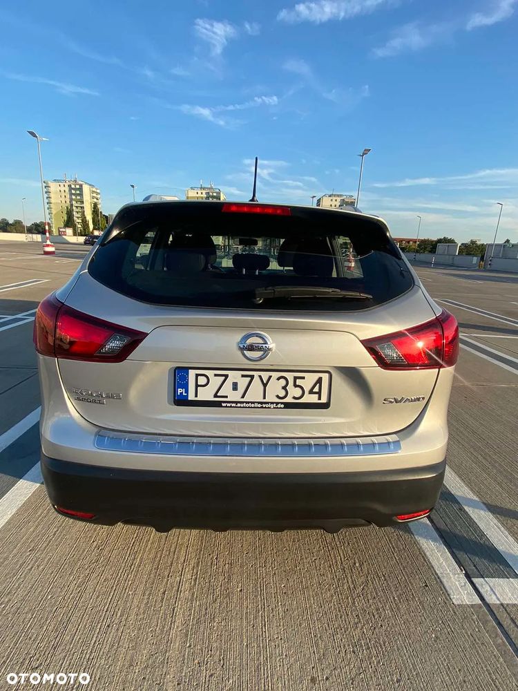 Nissan Rogue - 2