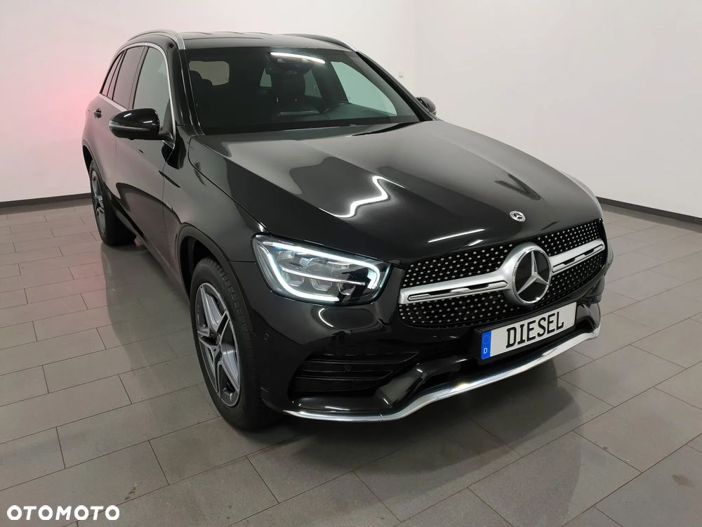Mercedes-Benz GLC - 38