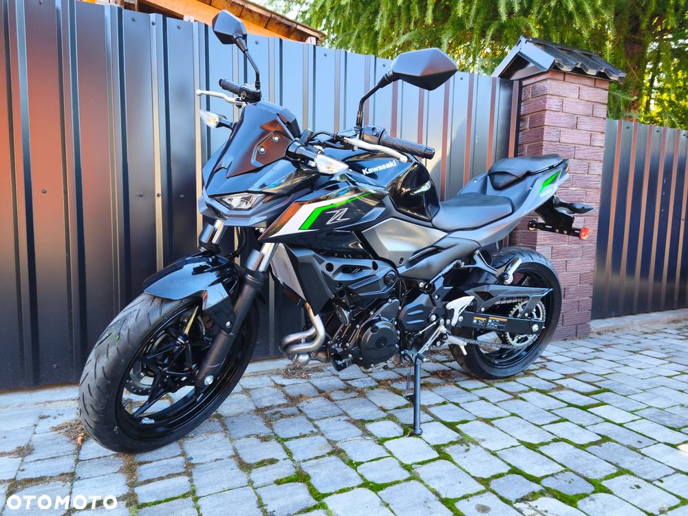 Kawasaki Z - 8