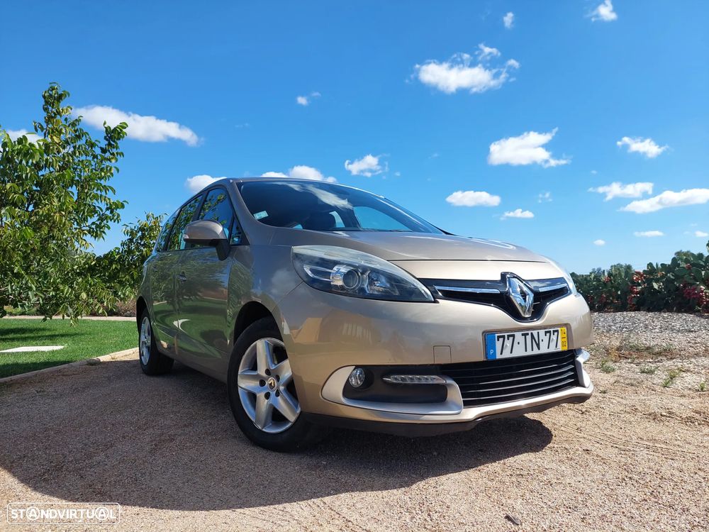 Renault Grand Scénic - 1