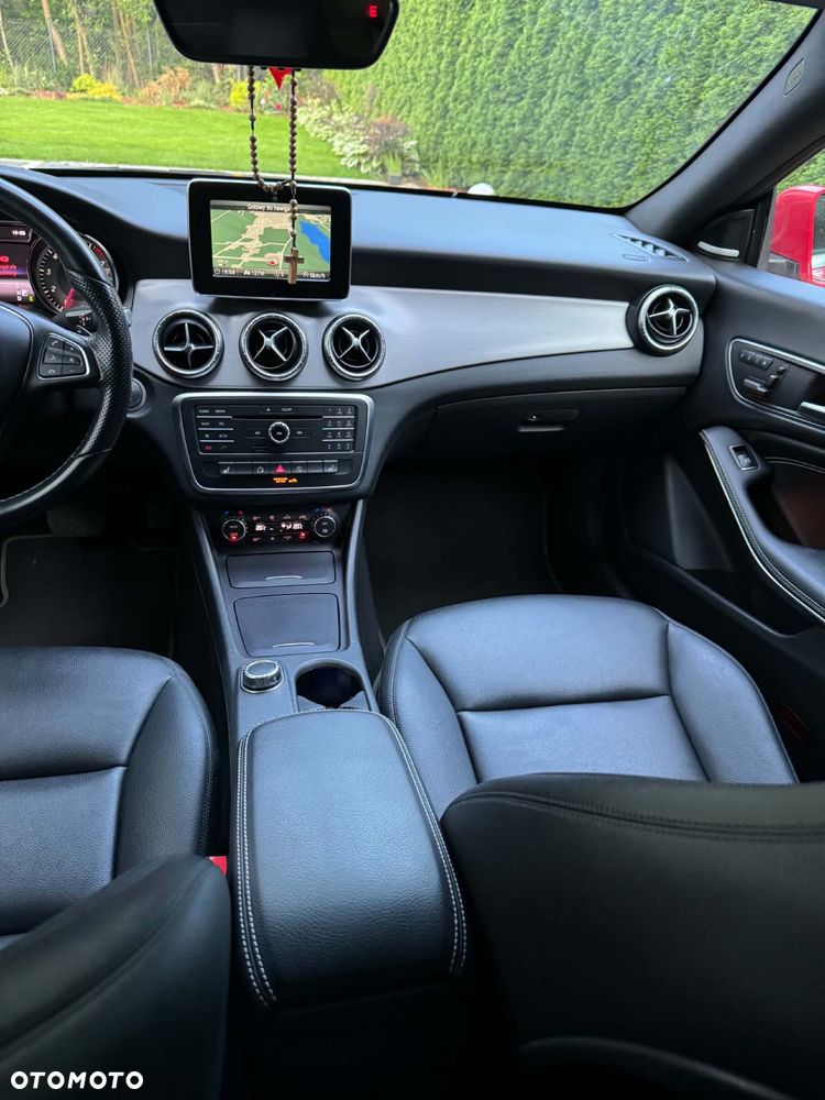 Mercedes-Benz CLA - 7