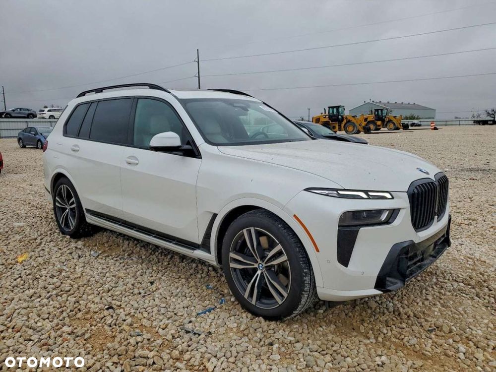 BMW X7 - 10