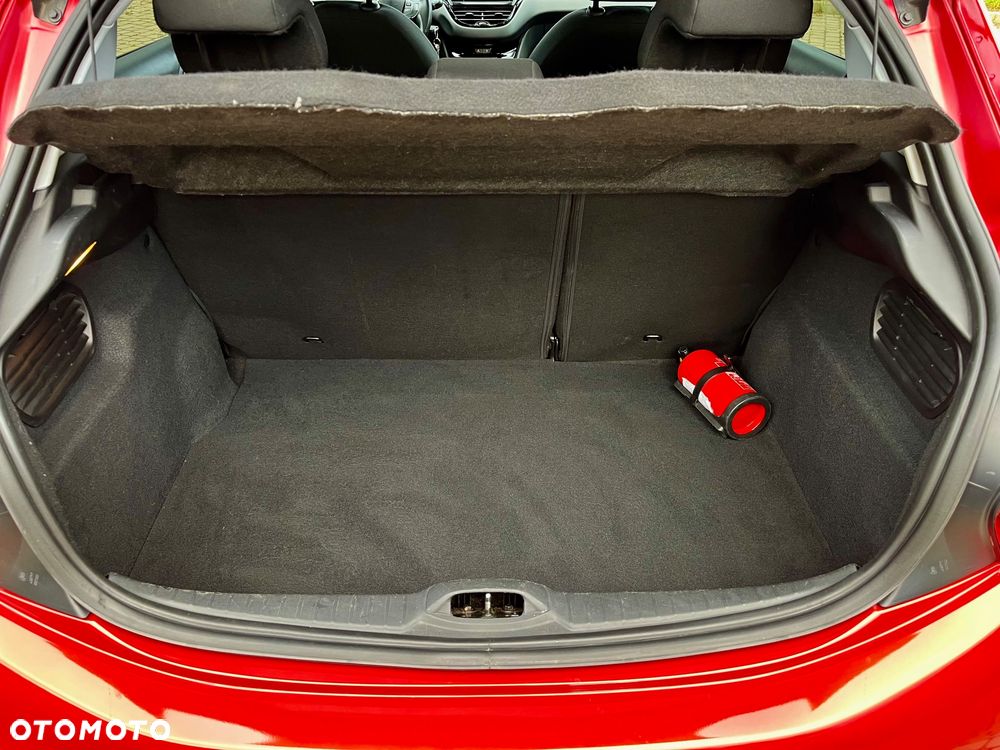 Peugeot 208 1.2 PureTech GPF Signature S&S - 18