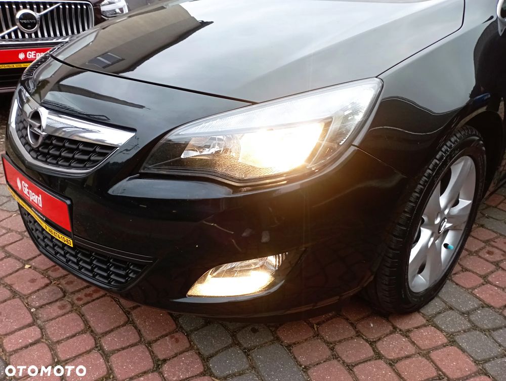 Opel Astra 1.7 CDTI DPF Cosmo - 23