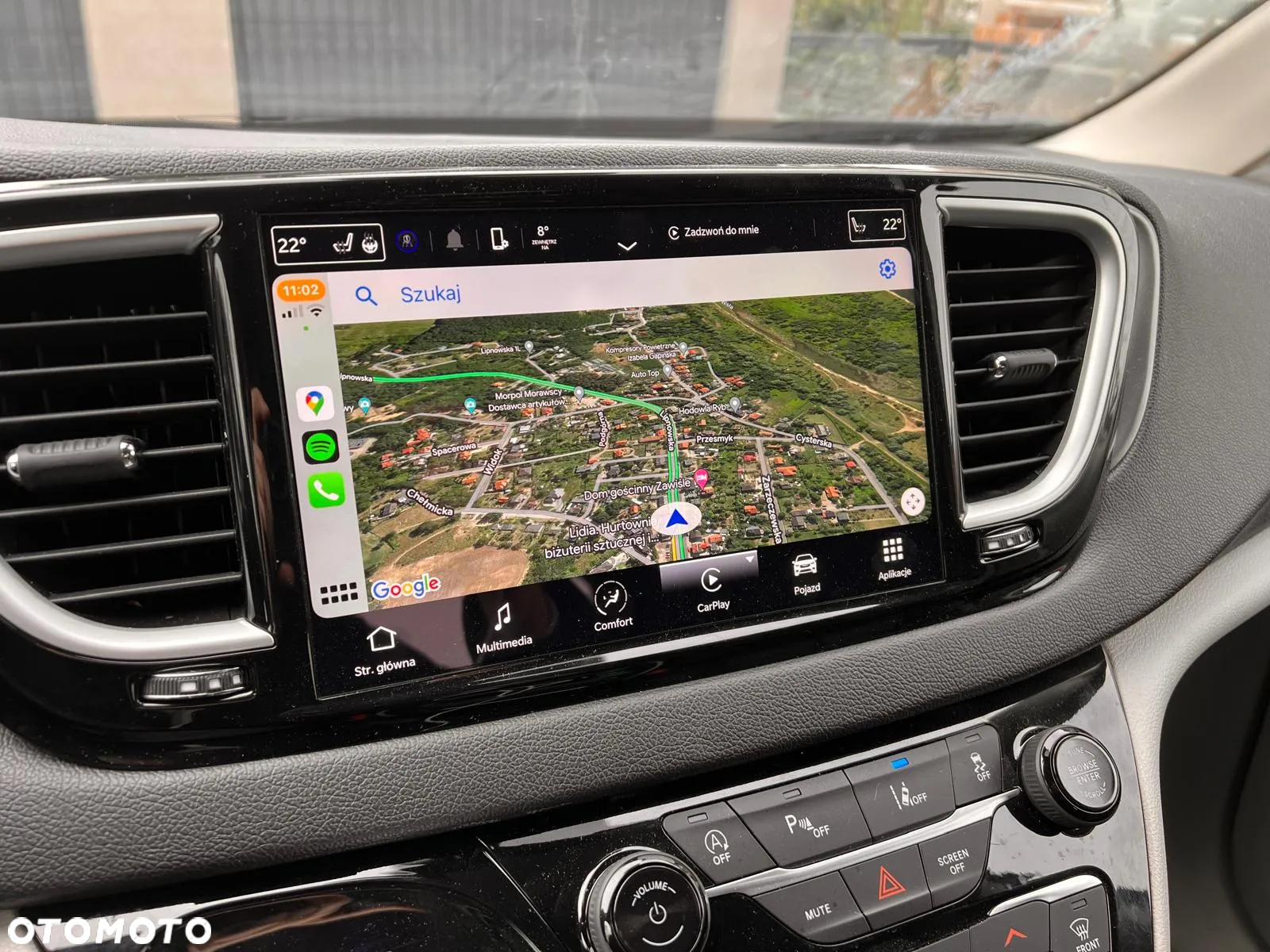 Chrysler Pacifica - 19