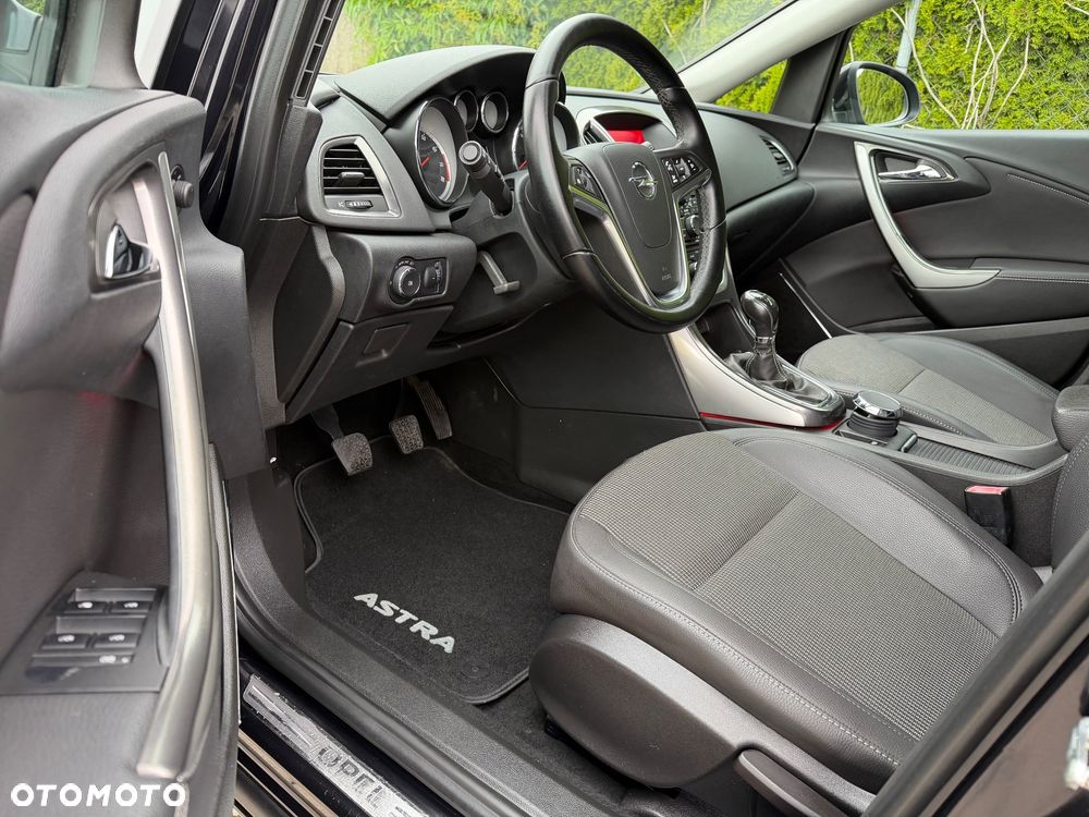 Opel Astra 1.4 Turbo Cosmo - 22