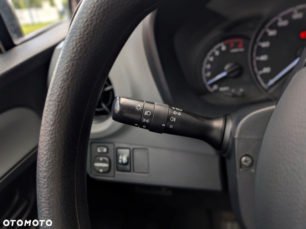 Toyota Yaris 1.0 Comfort - 17