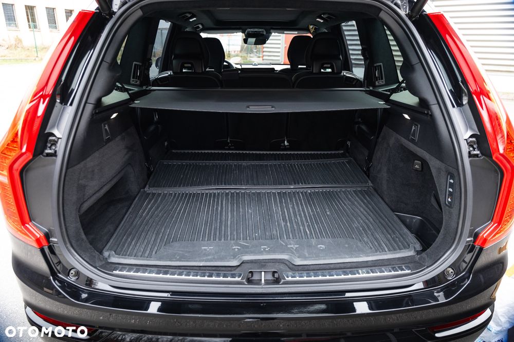 Volvo XC 90 T6 AWD R-Design 7os - 20