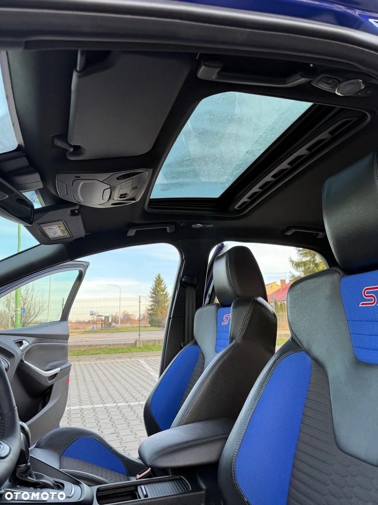 Ford Focus 2.0 TDCi ST-2 PowerShift - 14