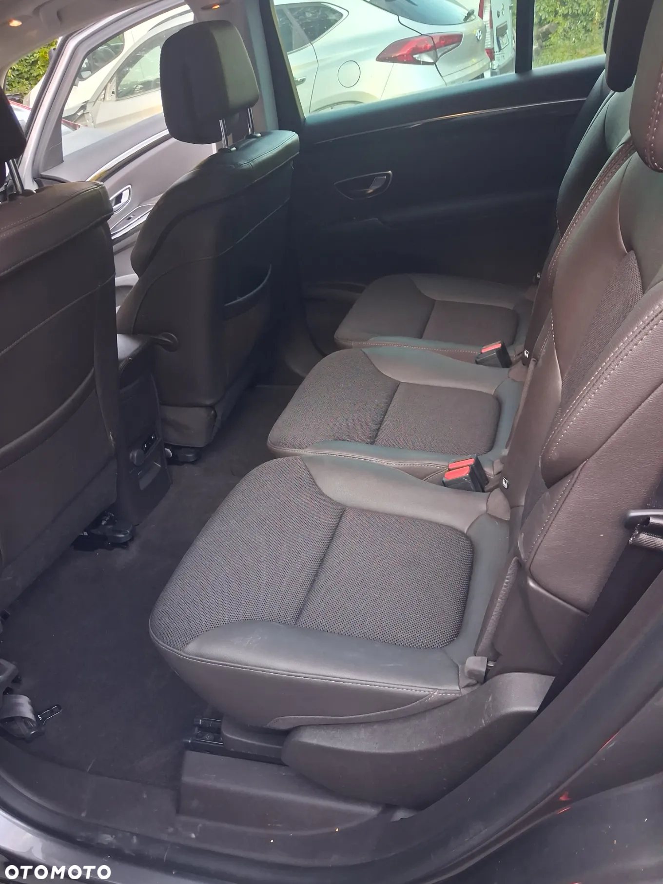 Renault Espace 1.6 dCi Energy Magnetic EDC - 14