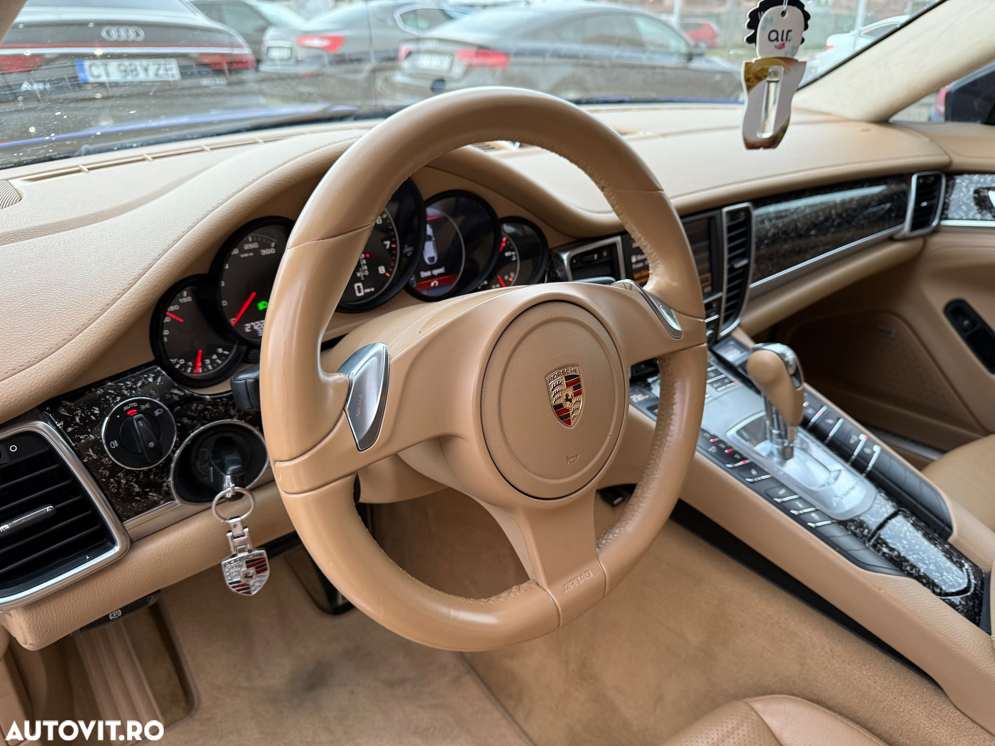 Porsche Panamera 4 PDK Platinum Edition - 34