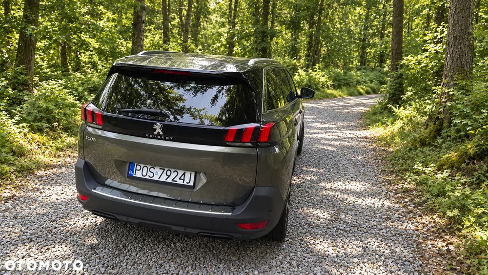Peugeot 5008 1.2 PureTech Allure S&S EAT8 - 9