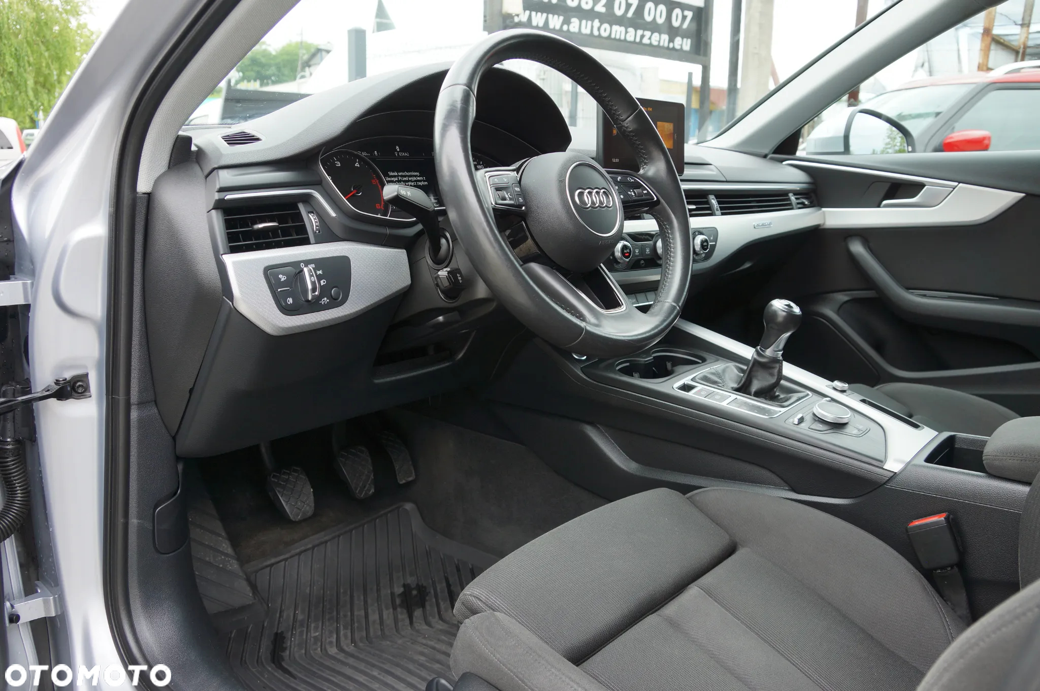 Audi A4 Avant 2.0 TDI quattro - 23