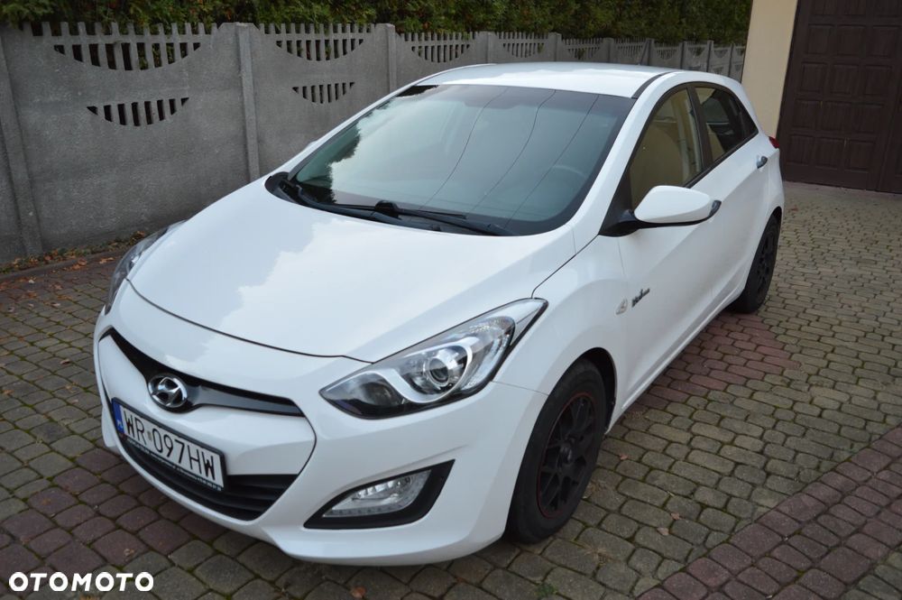 Hyundai i30 ver-1-6-crdi-bluedrive-classic - 1