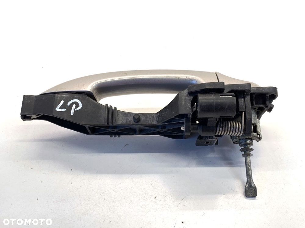 KLAMKA ZEWNĘTRZNA LEWY PRZÓD  KIA VENGA (YN) 2010 - 2022 1.4 CVVT 66 kW [90 KM] benzyna 2010 - - 2