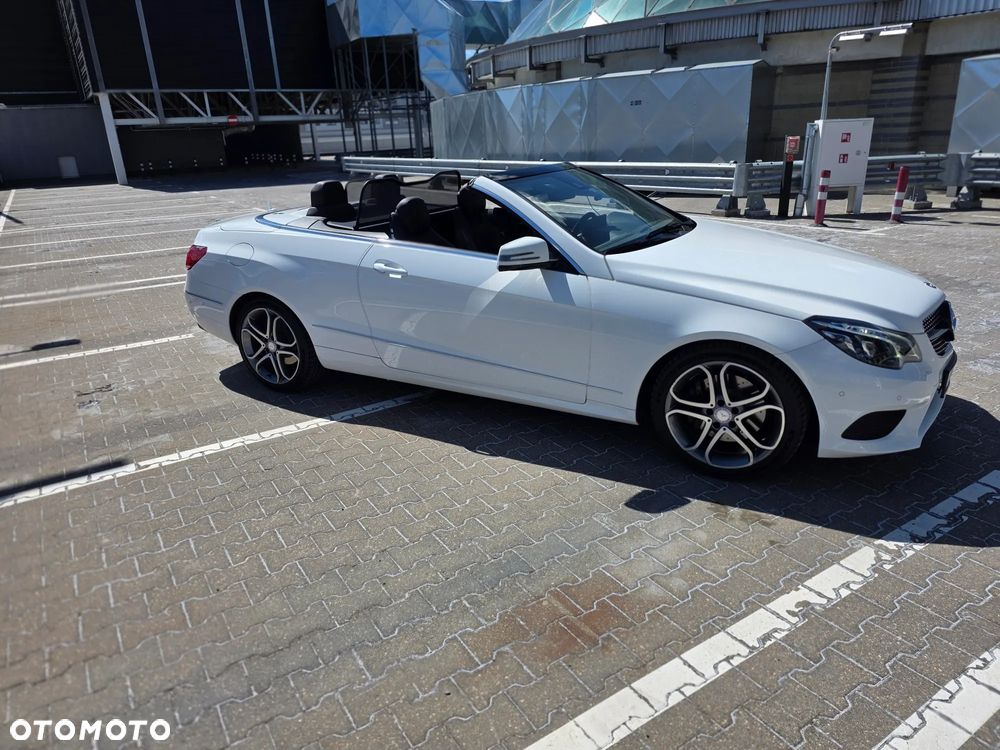 Mercedes-Benz Klasa E 250 7G-TRONIC - 22