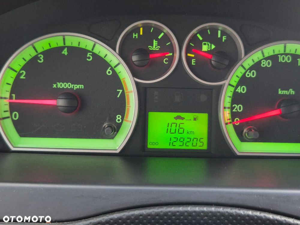 Chevrolet Aveo 1.2 16V Base - 8