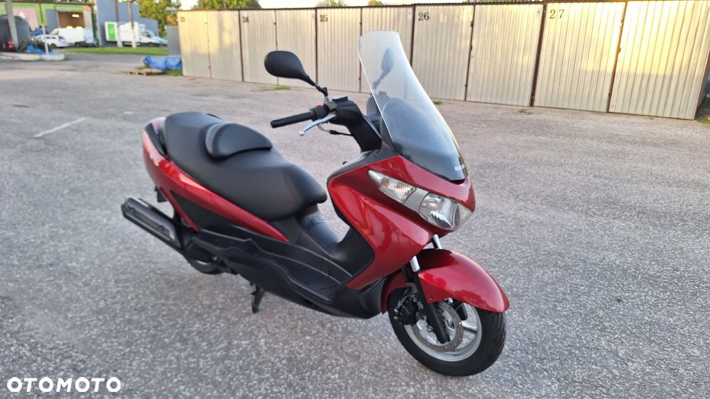 Suzuki Burgman - 13