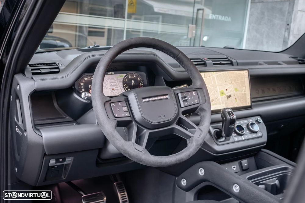 Land Rover Defender - 10