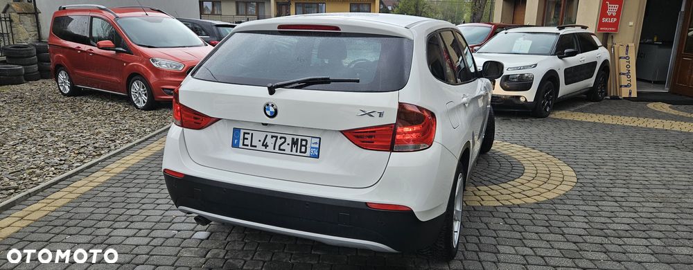 BMW X1 sDrive18d Sport Line - 11