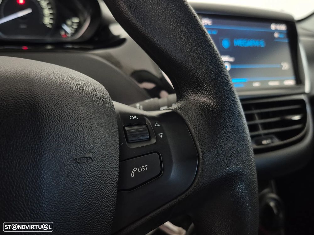 Peugeot 208 82 VTI Style - 12