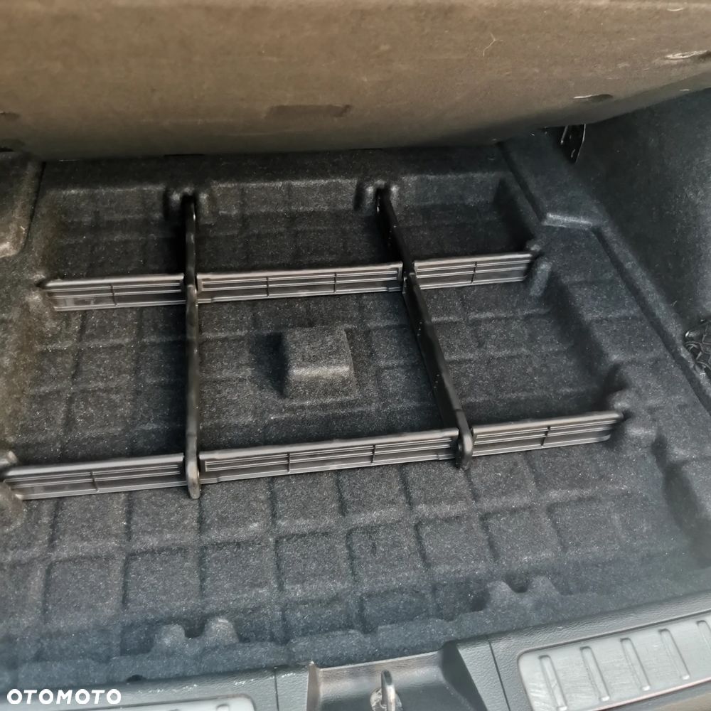 BMW X1 xDrive18d xLine - 15