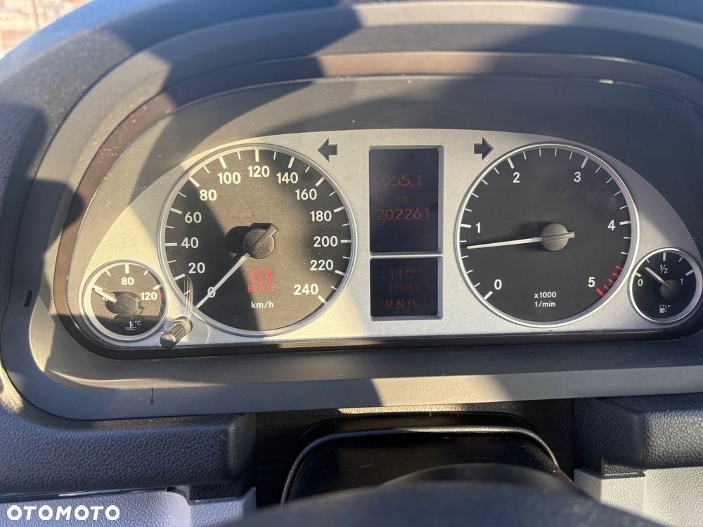 Mercedes-Benz Klasa B 180 CDI Autotronic - 12