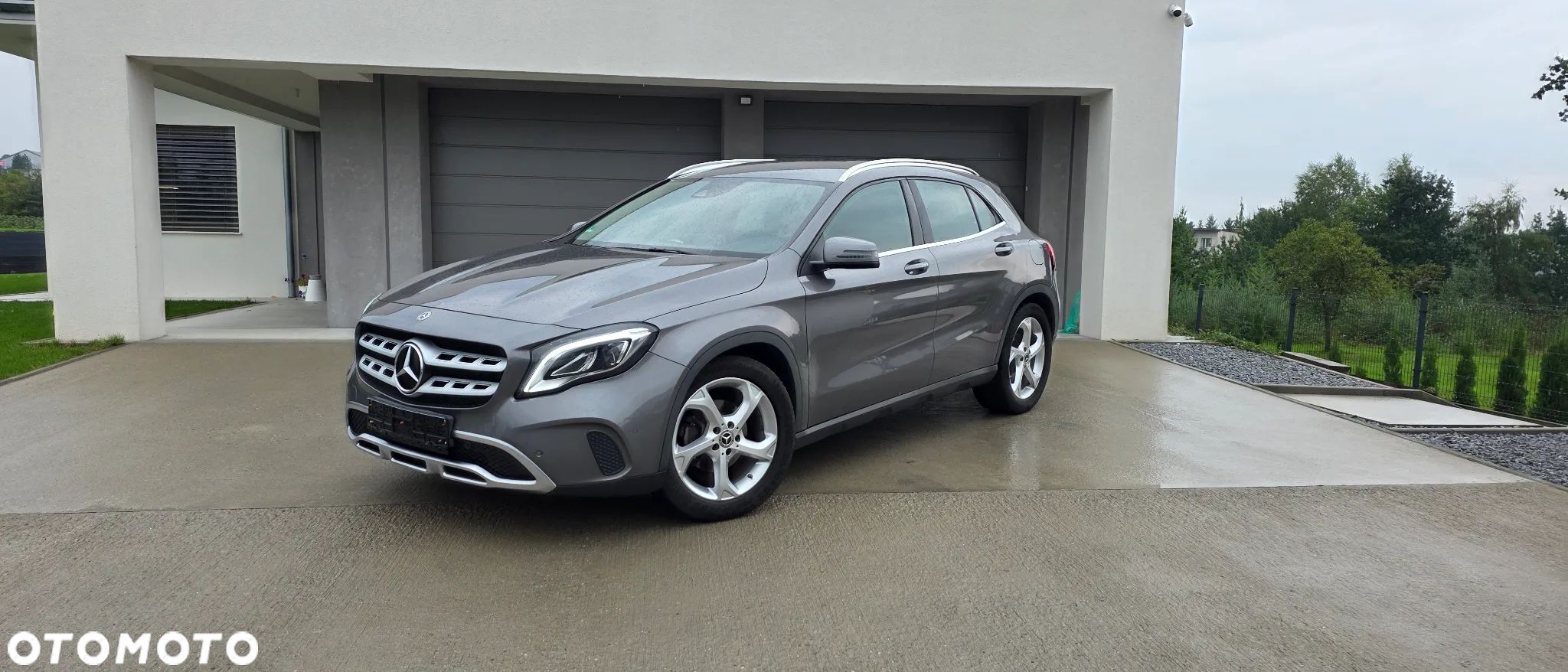 Mercedes-Benz GLA 200 7G-DCT AMG Line - 1