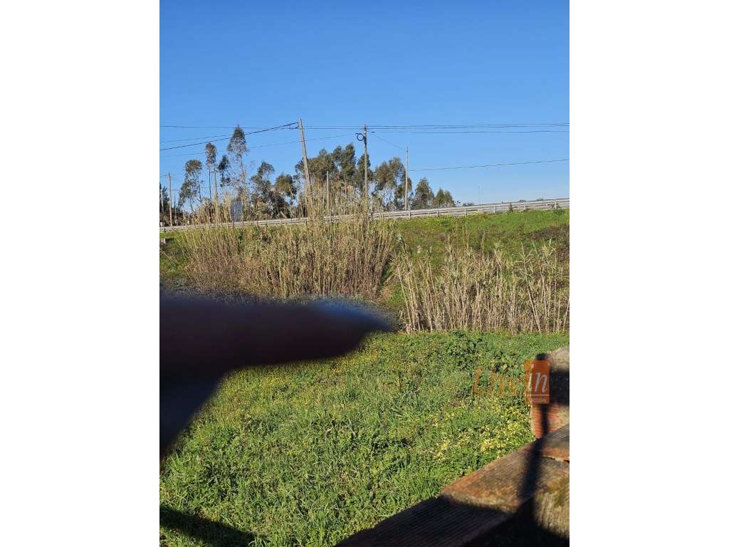 Moradia T2 Garagem e Logradouro na Boavista em Leiria - Grande imagem: 4/21