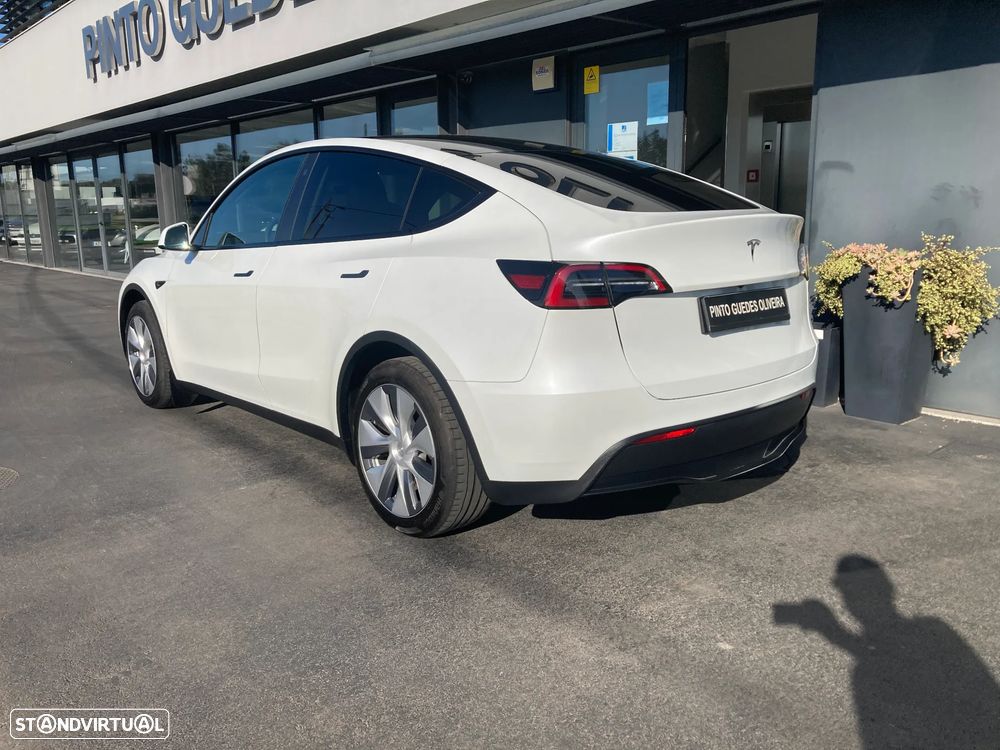 Tesla Model Y RWD - 6