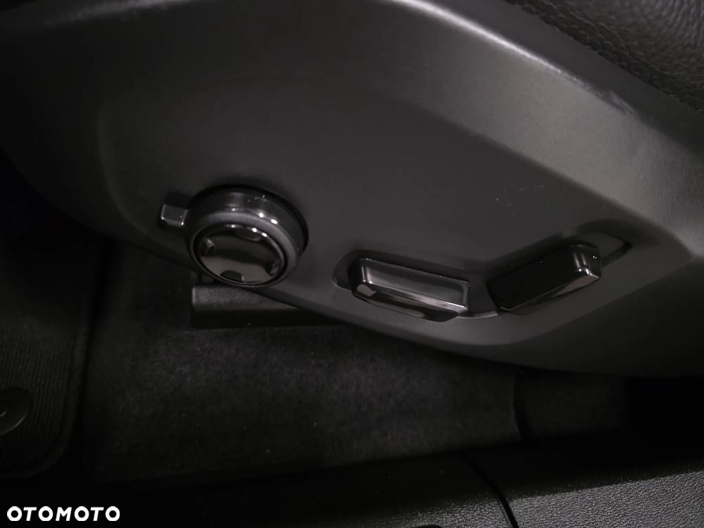 Volvo XC 60 B4 D AWD Ultimate Bright - 20