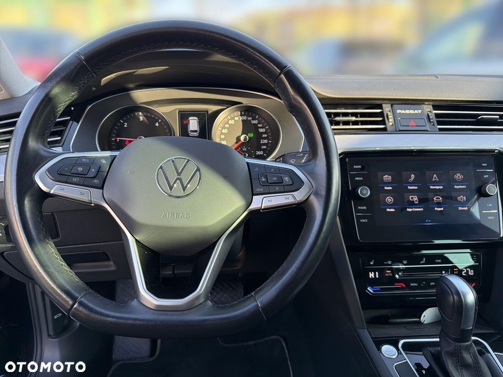 Volkswagen Passat - 15