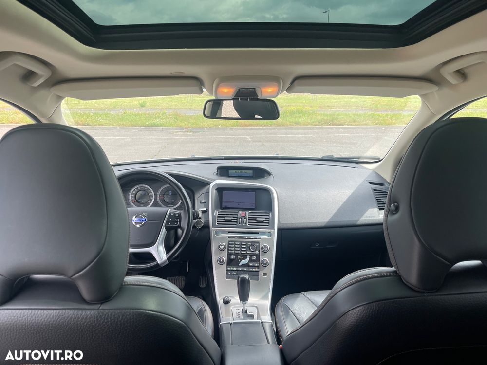 Volvo XC 60 2.4D AWD Momentum - 3