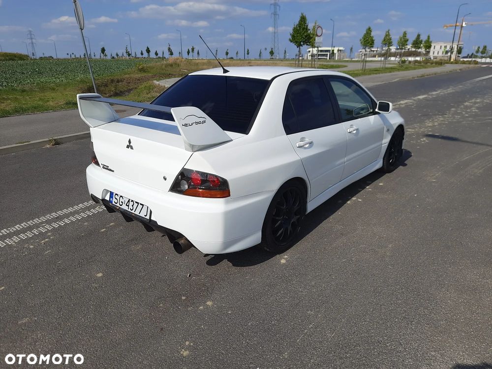 Mitsubishi Lancer Evolution Evo IX - 4