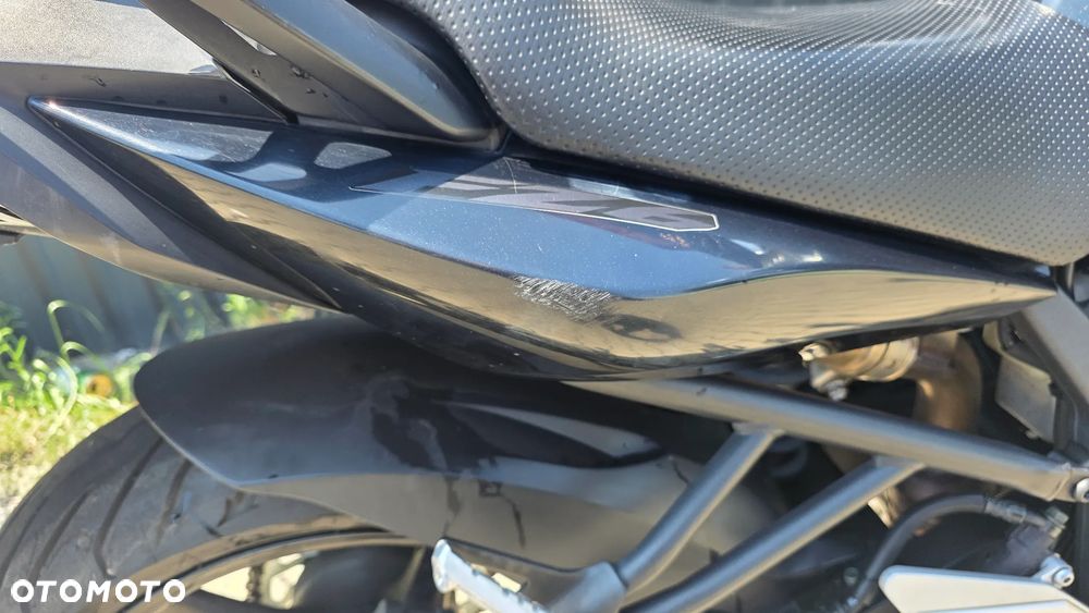 Yamaha FZ6 - 6