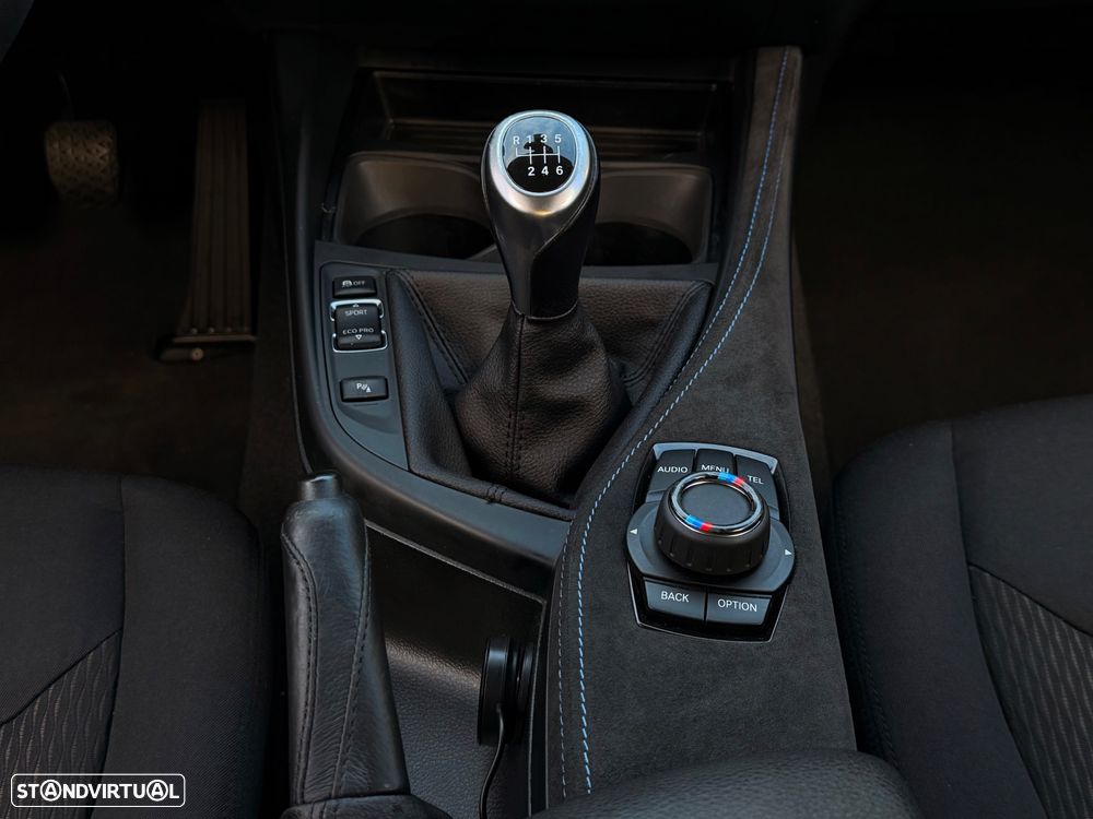 BMW 116 i Pack M - 32