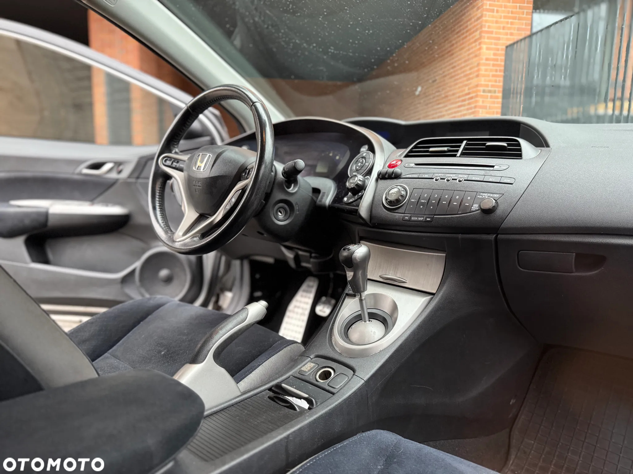 Honda Civic 1.8 Comfort - 25