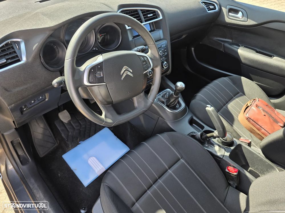 Citroën C4 VTi 95 Attraction - 14