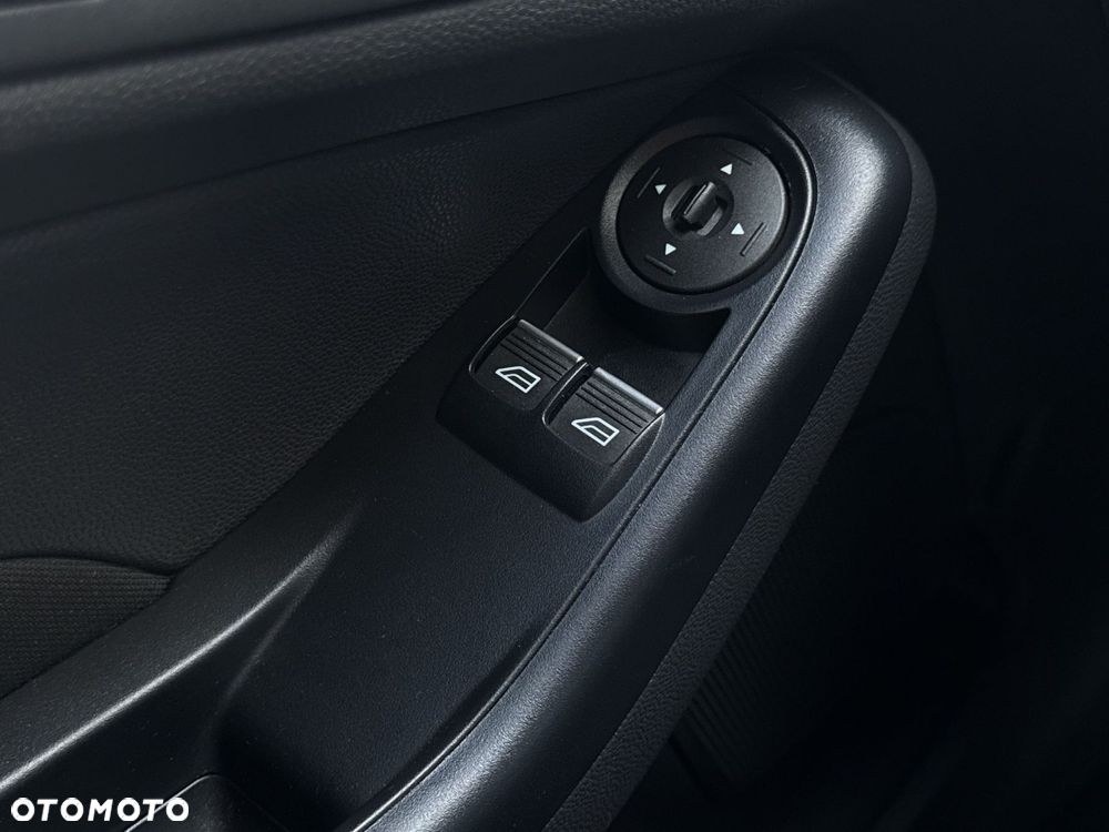 Ford Fiesta 1.0 Trend EU6 - 18
