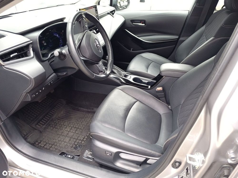 Toyota Corolla 1.8 Hybrid Executive - 13