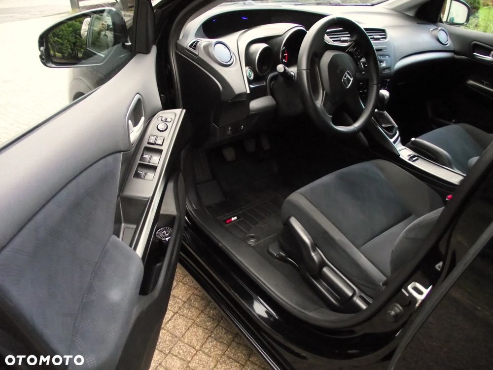 Honda Civic 1.8 Executive - 31