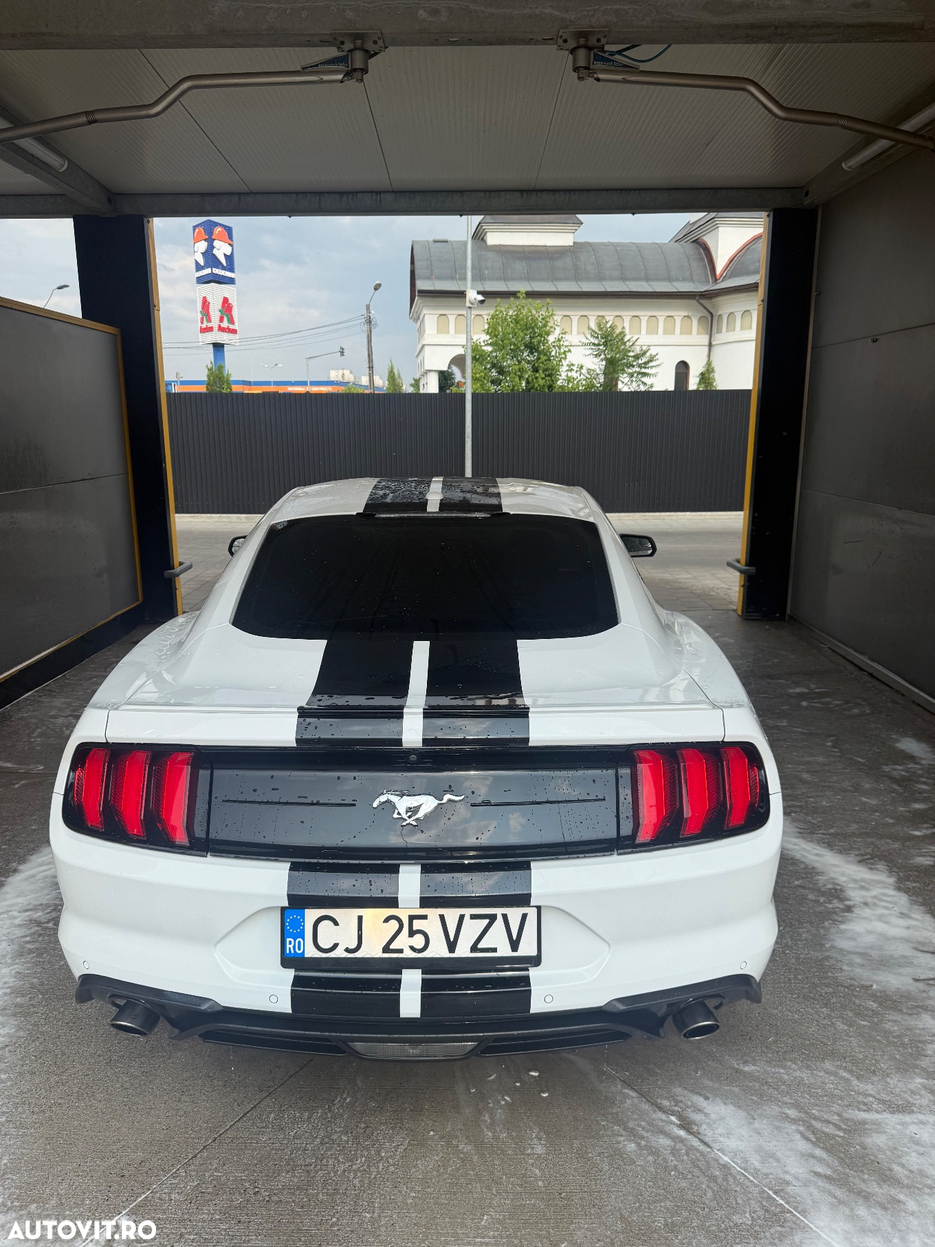 Ford Mustang 2.3 EcoBoost Aut. - 5
