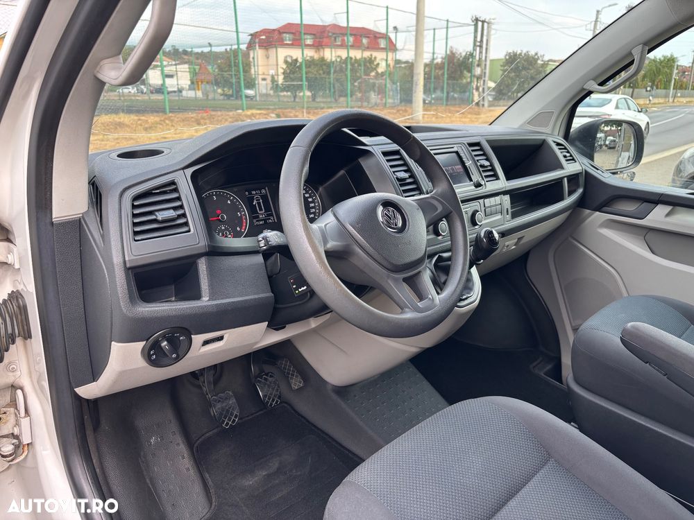 Volkswagen Transporter - 11