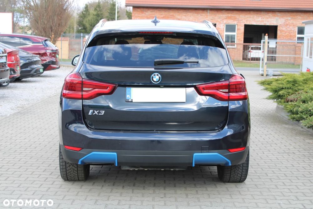BMW iX3 - 9
