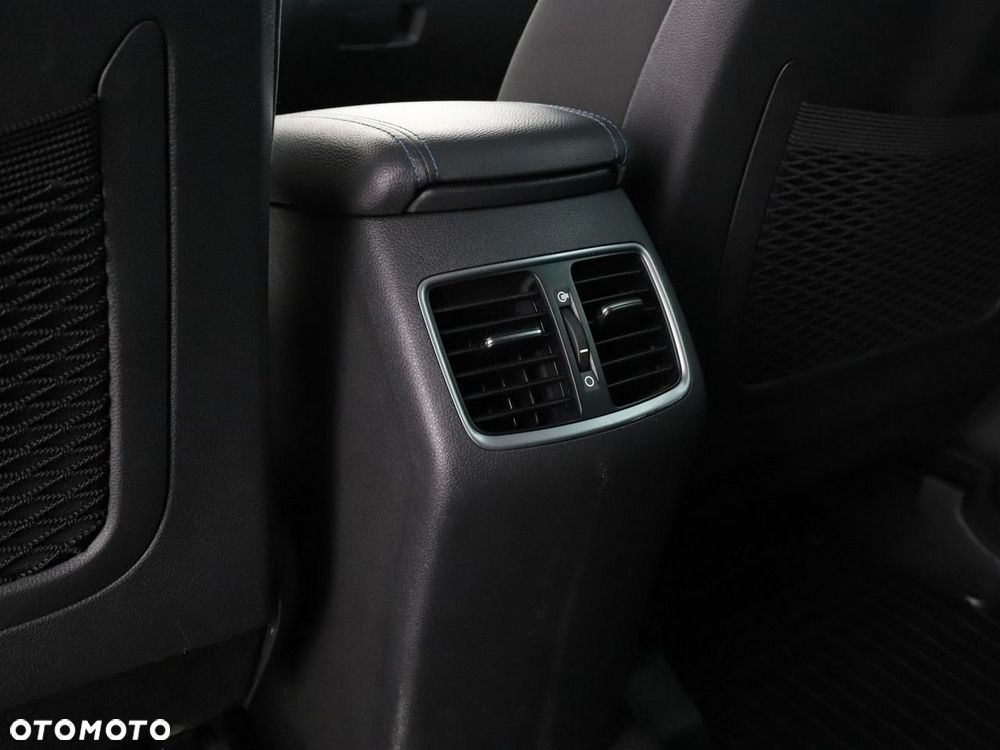 Hyundai Tucson 1.7 CRDI BlueDrive Style 2WD - 38