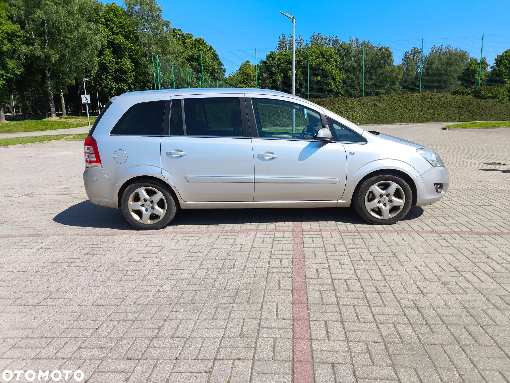 Opel Zafira - 4