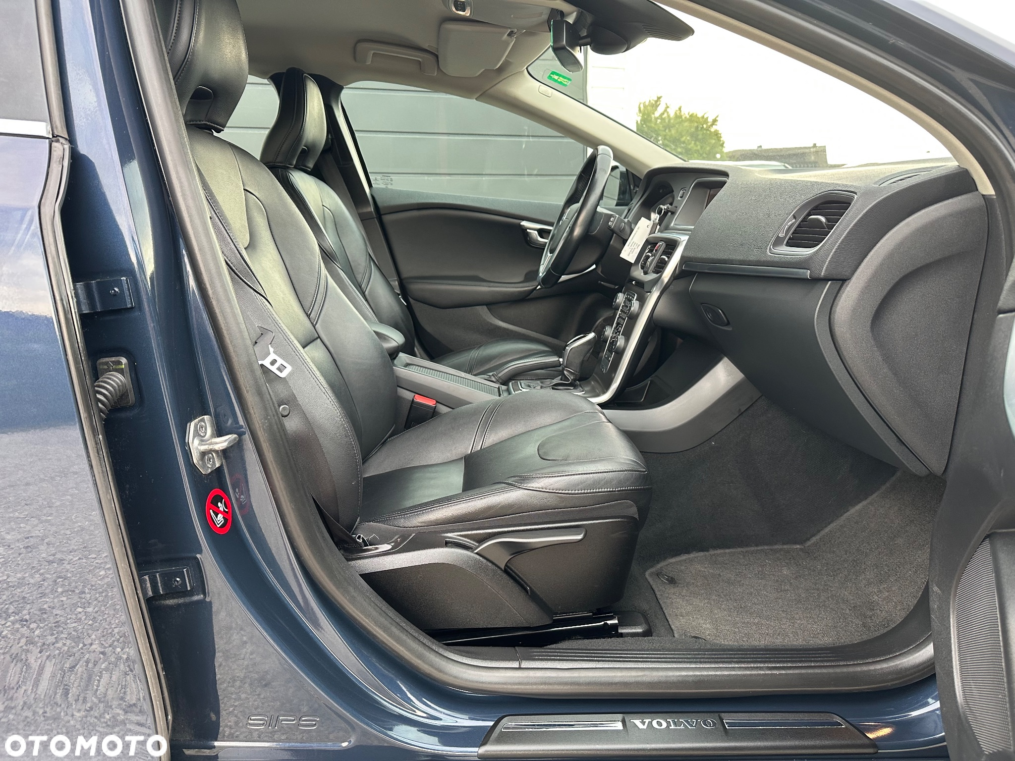 Volvo V40 D2 Summum - 8